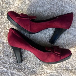 SOLESENSIBILITY RED SUEDE HEELS LOVED SIZE 10